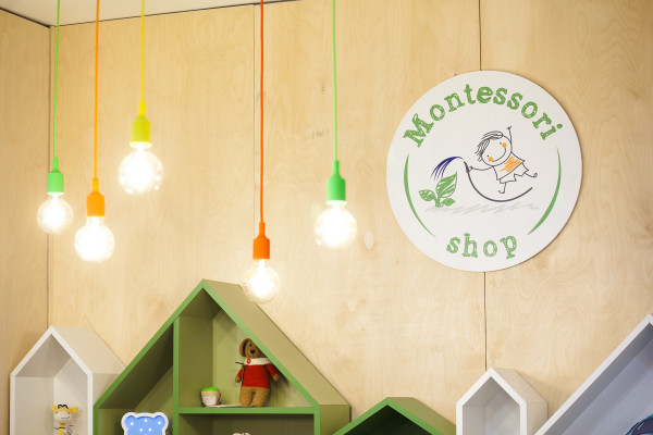 Сеть магазинов деревянных и развивающих игрушек Montessori shop